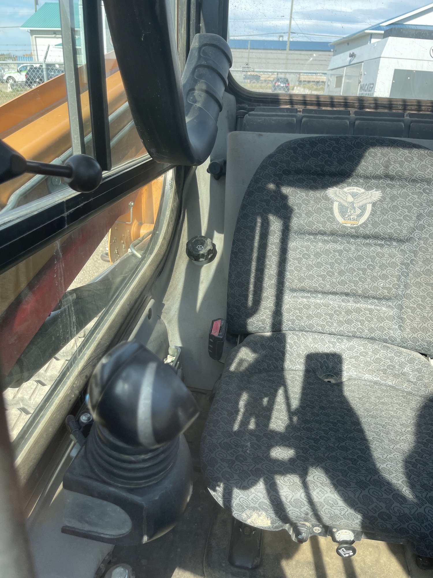 New Holland & Case Skid Steer Lower Door Glass – OEM Part 84259722